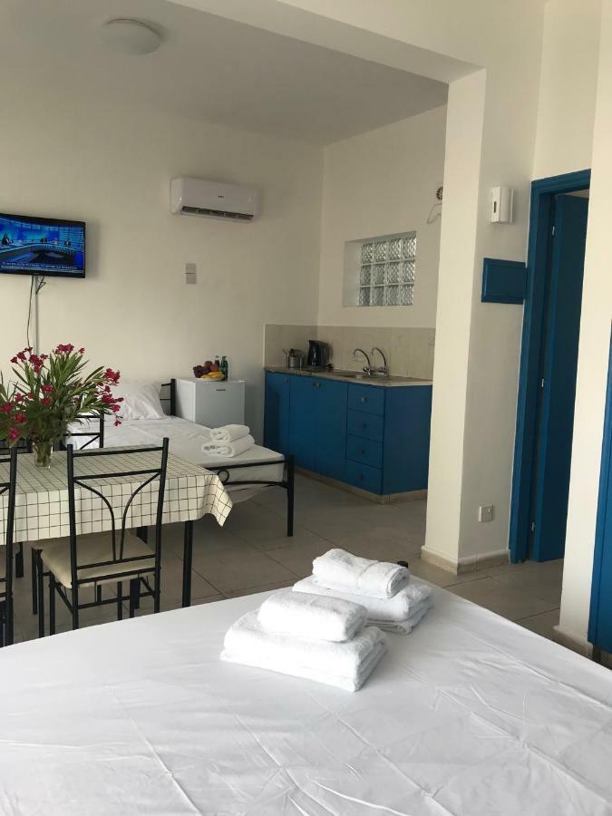 Athinas Court Aparthotel Paphos Luaran gambar