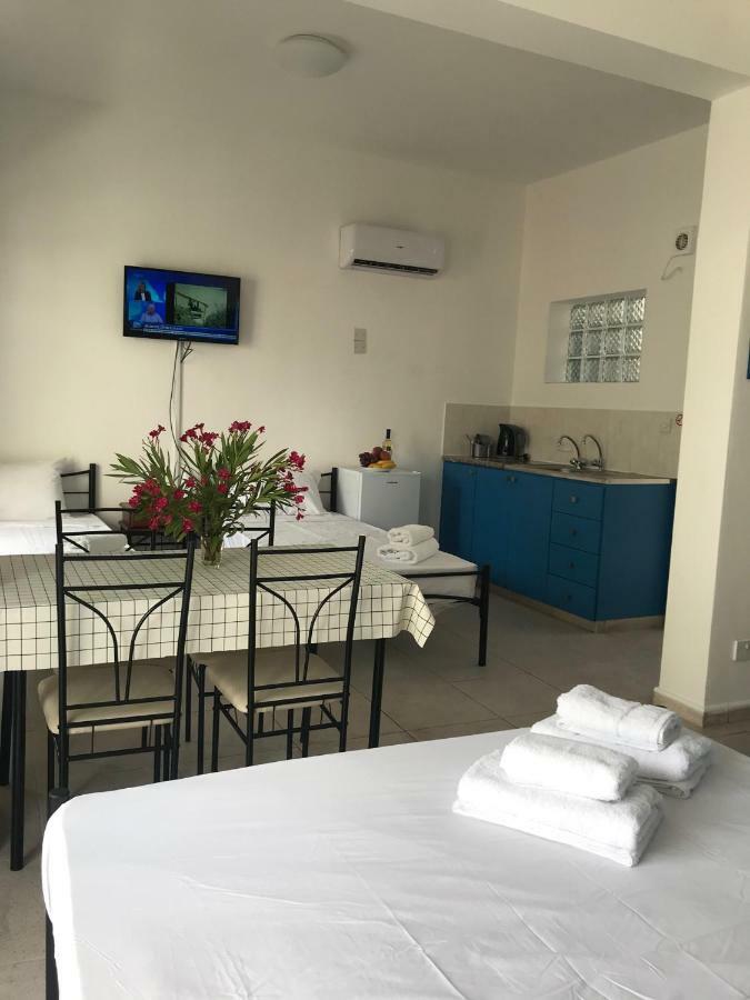 Athinas Court Aparthotel Paphos Luaran gambar