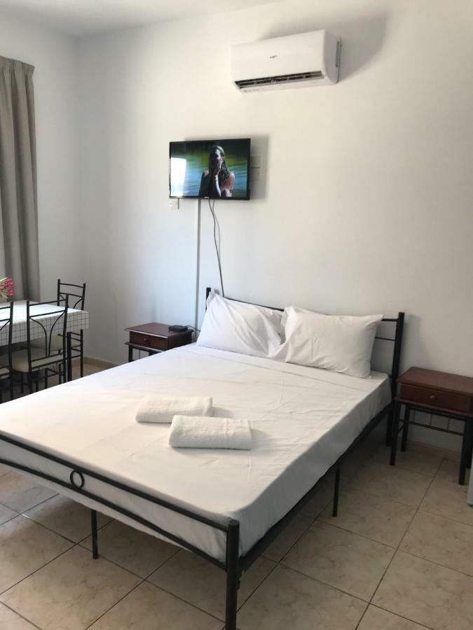 Athinas Court Aparthotel Paphos Luaran gambar